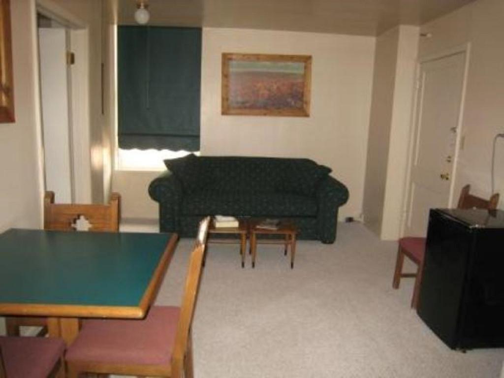 Deadwood Dick'S Hotel Bilik gambar