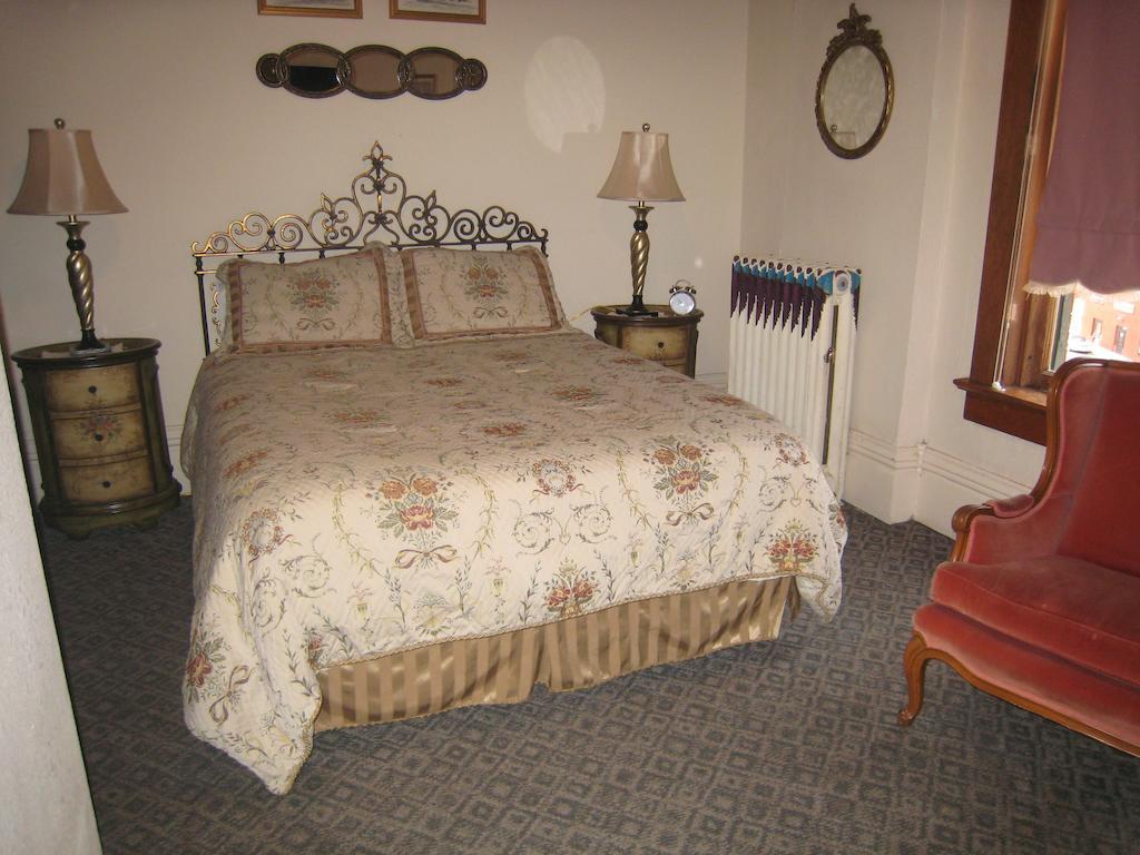 Deadwood Dick'S Hotel Bilik gambar