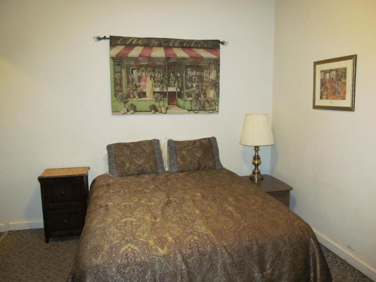 Deadwood Dick'S Hotel Bilik gambar